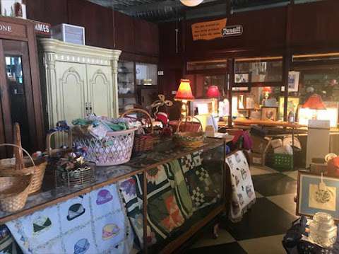 Apothecary Arts & Antiques